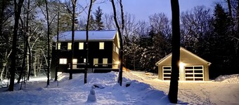Hudson Valley Evergreen Treehouse