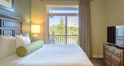 Fabulous Scenic Fall Retreat Oct 9-16