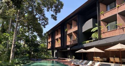 Titik Dua Ubud