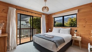 3 makuuhuonetta, silitysrauta/-lauta, ilmainen Wi-Fi, vuodevaatteet