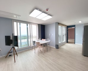Family Condo | Living area | 1-inch flat-screen TV with cable channels, TV - Gunsan little Prince Condo (Gunsan)