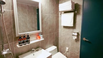 ํ๋ฆฌ๋ฏธ์ ์ฝ๋ | ์์ค | ์ค์ ์์ค, ํค์ด๋๋ผ์ด์ด, ์ฌ๋ฆฌํผ, ๋น๋ฐ