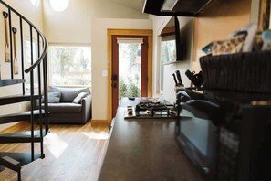 電視、串流服務、 辦公室