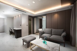 In-room safe, blackout drapes, soundproofing, iron/ironing board