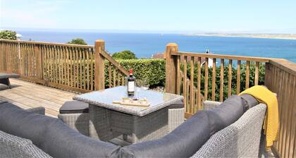 St Ives & Carbis Bay beach sea views with Hot Tub & EV charger