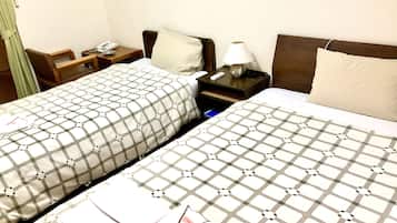 Twin Room, Smoking | Iron/ironing board, free WiFi, bed sheets