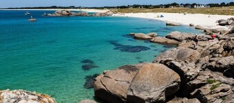 Family home between countryside and ocean, 800m from beaches