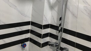 Dusj på badet