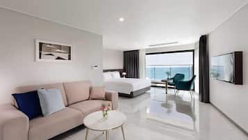 Individually decorated, individually furnished, soundproofing, free WiFi