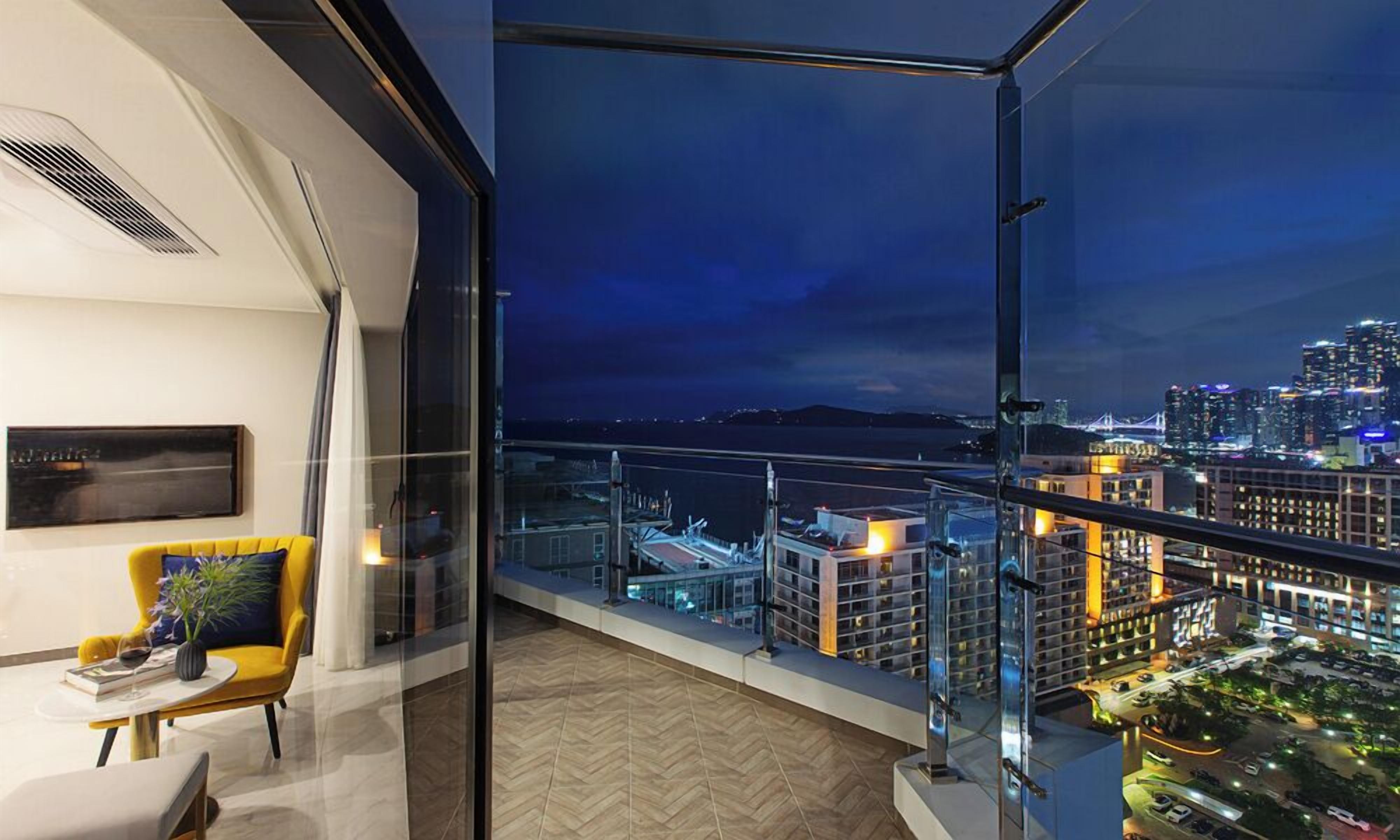 Premier Double Room | Individually decorated, individually furnished, soundproofing, free WiFi