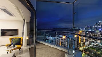 Premier Double Room | Individually decorated, individually furnished, soundproofing, free WiFi