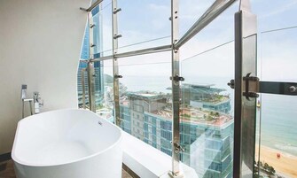 Egyedi dekoráció, egyedi berendezés, hangszigetelés és ingyenes wifi