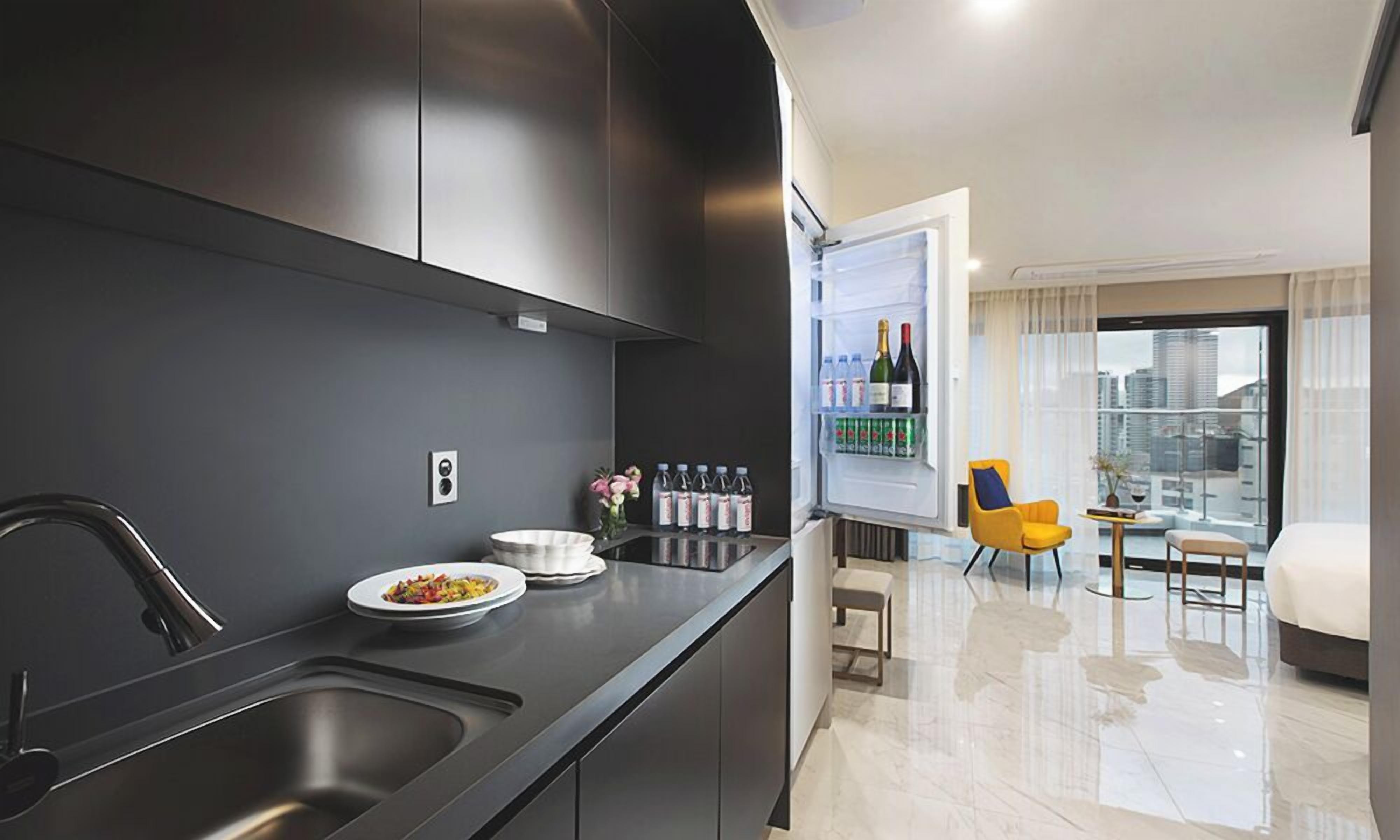 1 bedroom, individually decorated, individually furnished, soundproofing