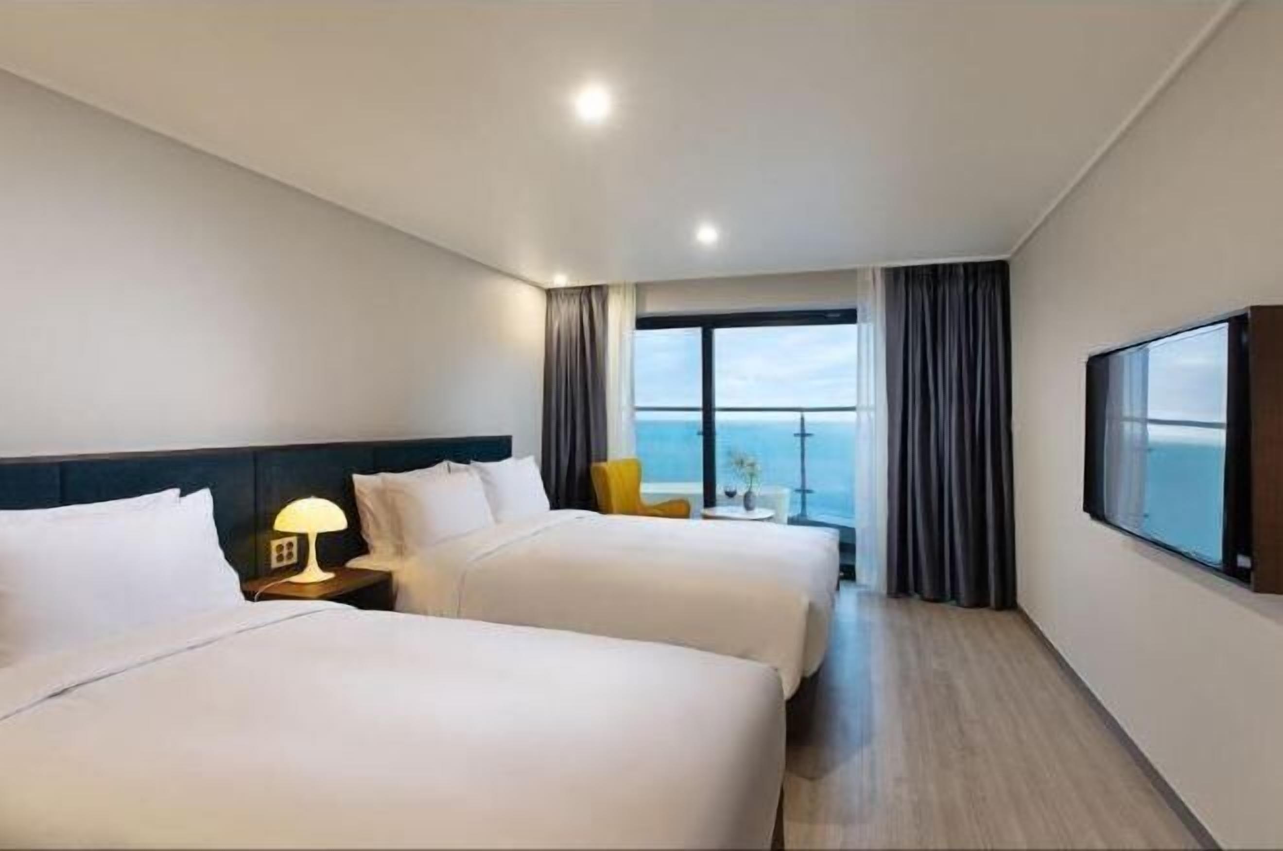 Con stile personalizzato, con arredamento individuale, insonorizzazione