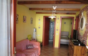 Living area - Limpiddu Apartment (Budoni)