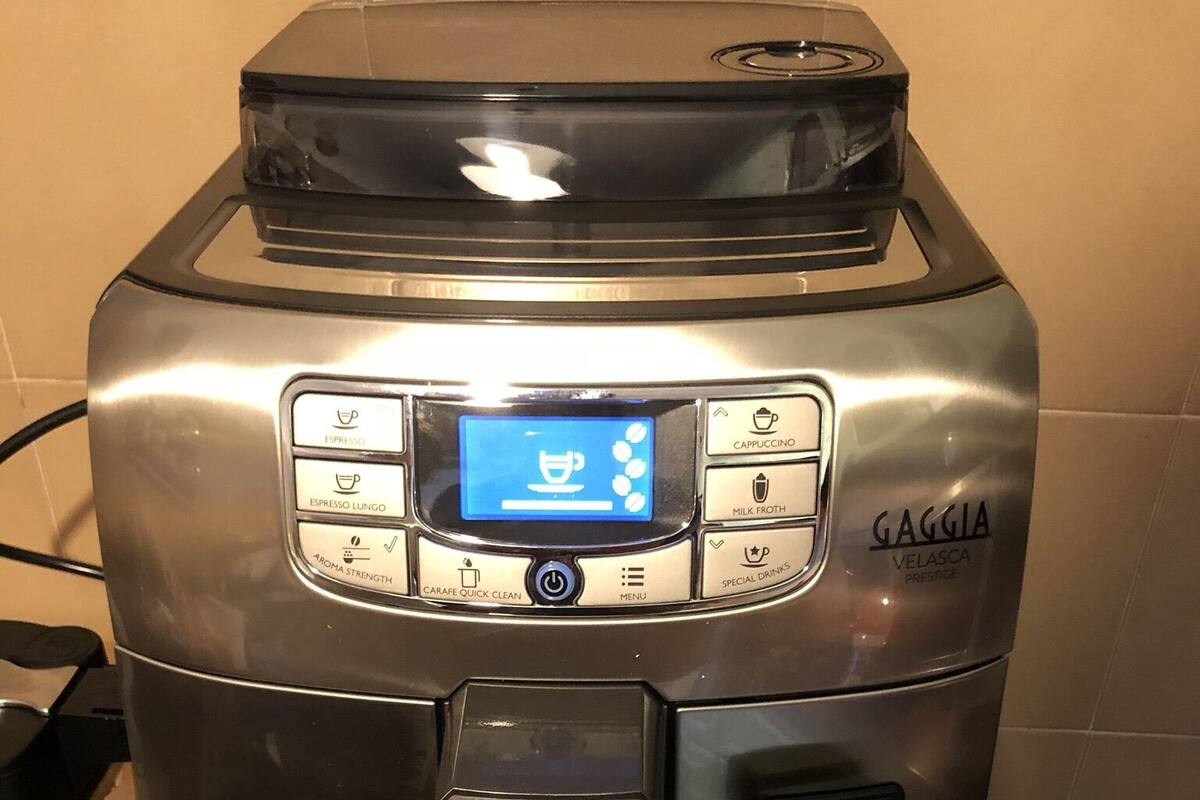 Apartment, 2 Bedrooms | Coffee and/or coffee maker