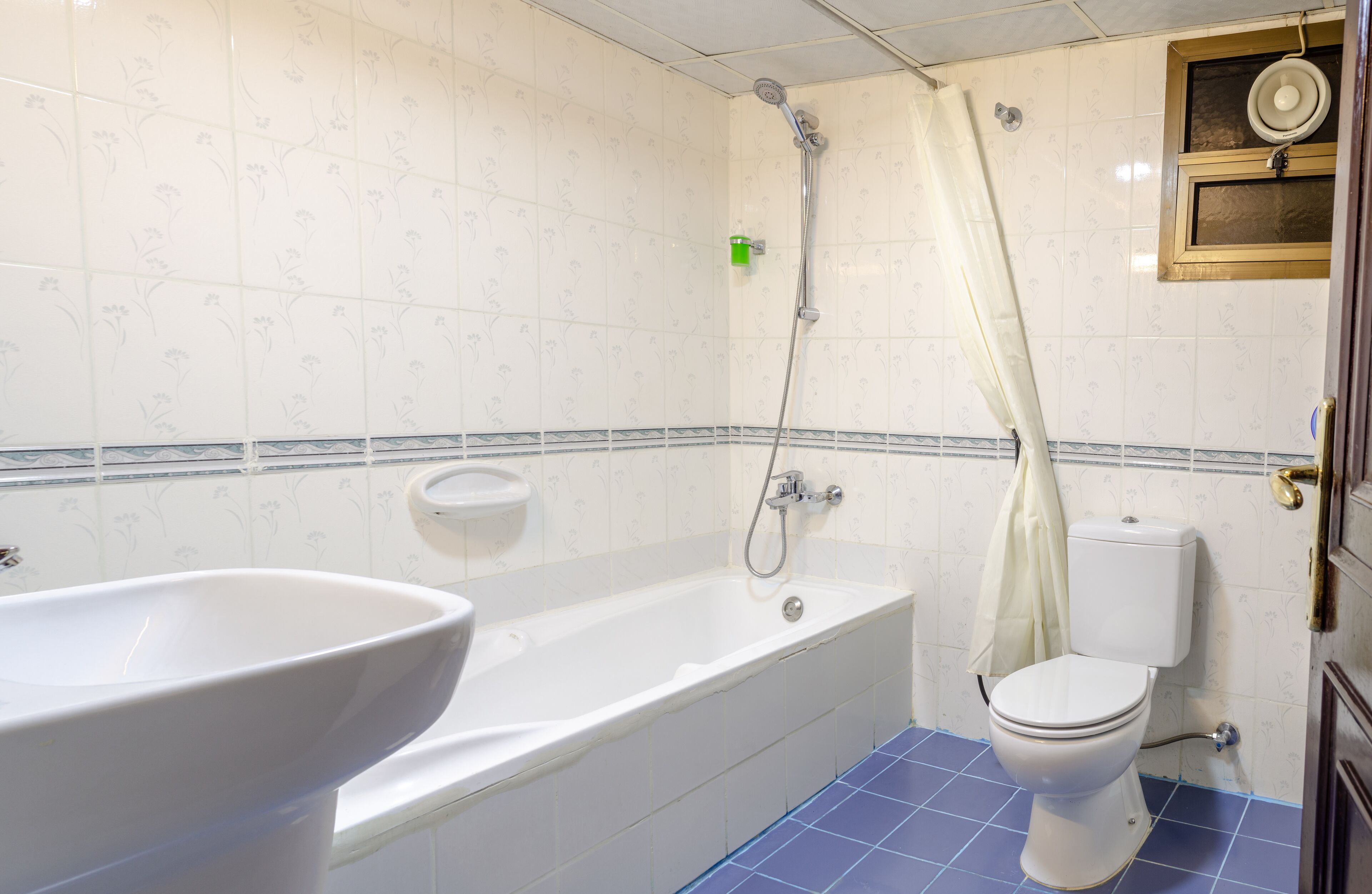 Photo - Al Karnak Hotel