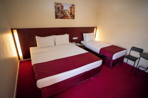 Family Double Room, 1 Bedroom | Blackout curtains, soundproofing, iron/ironing board, bed sheets