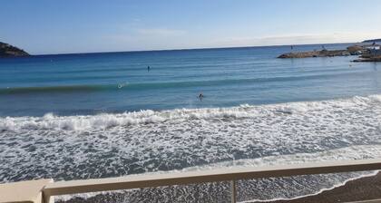 Spacious apartment Unobstructed View Of Mediterranean Sea In The Heart Of The Village