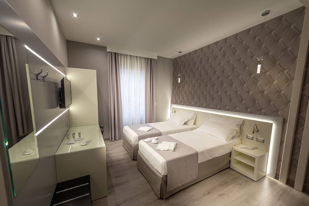 Holygold Suite