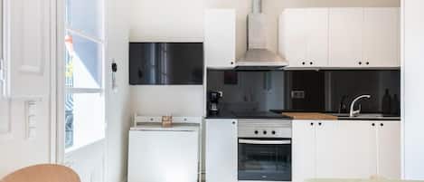冰箱、微波炉、烤箱、茶具/咖啡用具