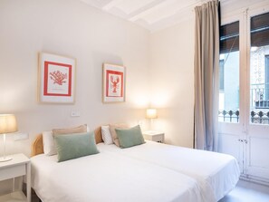 2 habitaciones, tabla de planchar con plancha, internet y ropa de cama 