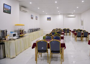 Sudah termasuk sarapan ala kontinental setiap hari