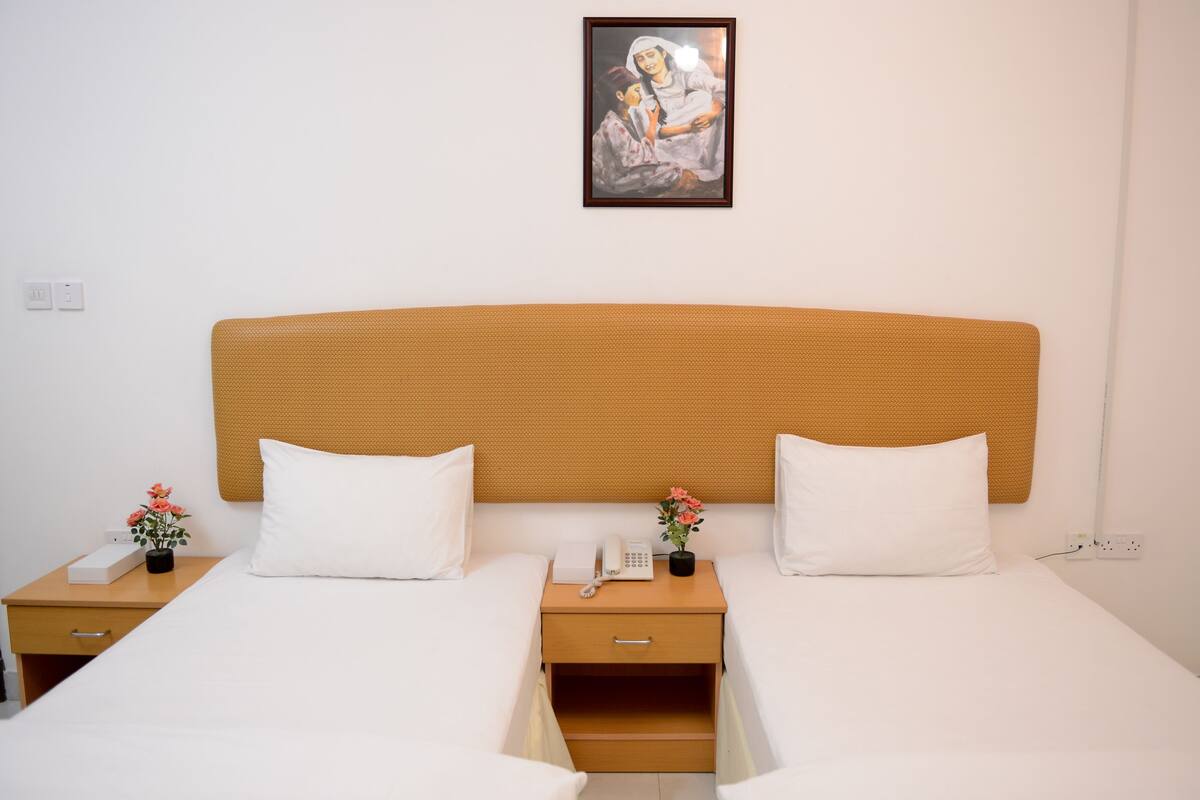Standard Twin Room, 2 Single Beds, Mountain View