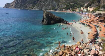 Monterosso Sea View Apartment