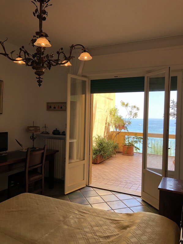 2 chambres, accès au Wi-Fi (inclus), literie fournie