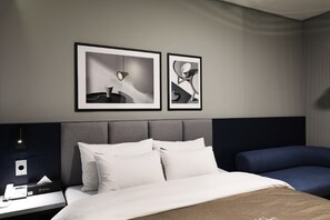 Standard-Doppelzimmer (Free Netflix) | Schreibtisch, laptopgeeigneter Arbeitsplatz, Verdunkelungsvorhänge