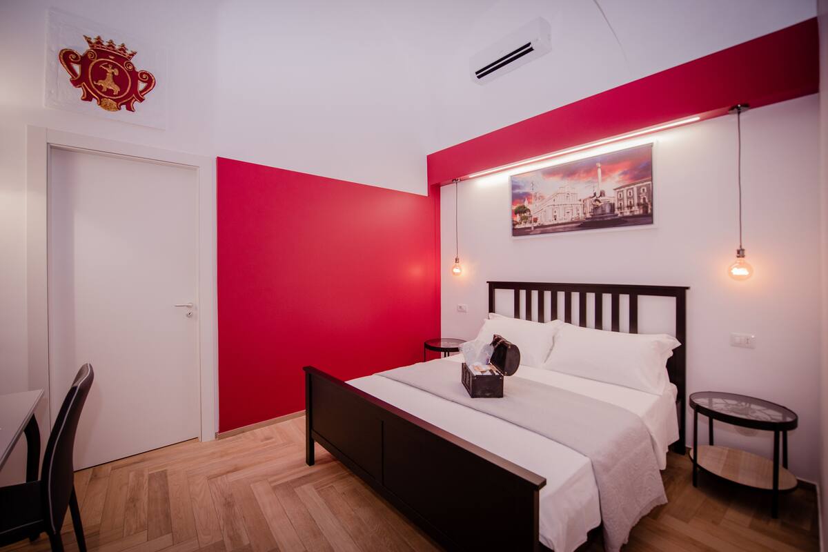 Superior Apartment, 1 Bedroom | 1 bedroom, premium bedding, memory foam beds, desk