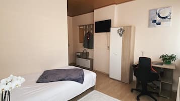 Habitación individual Confort | Escritorio