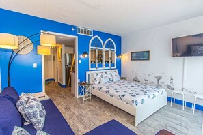 WiFi, bed sheets