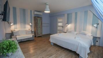 Apartment (Queen) | 1 bedroom, desk, blackout drapes, free cribs/infant beds