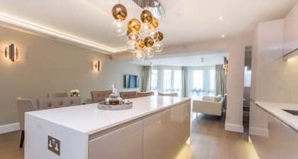 Wellington Court Aprtments st John Wood