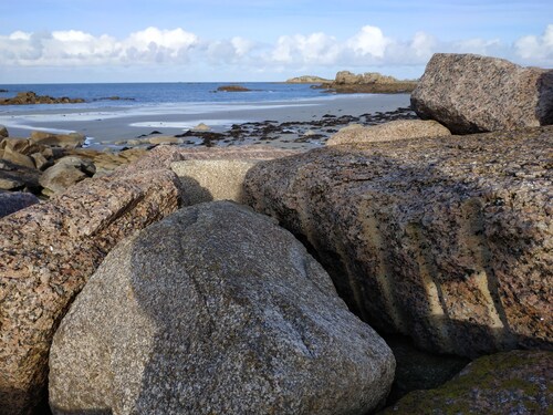 Gîte Ty Kousked in La Roche Derrien | sleeps 4 to 6