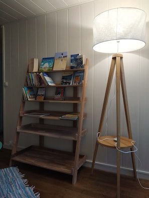 Interior - Gîte Ty Kousked in La Roche Derrien | sleeps 4 to 6 (La Roche-Derrien)