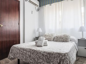 3 Schlafzimmer, Bügeleisen/Bügelbrett, Internetzugang, Bettwäsche