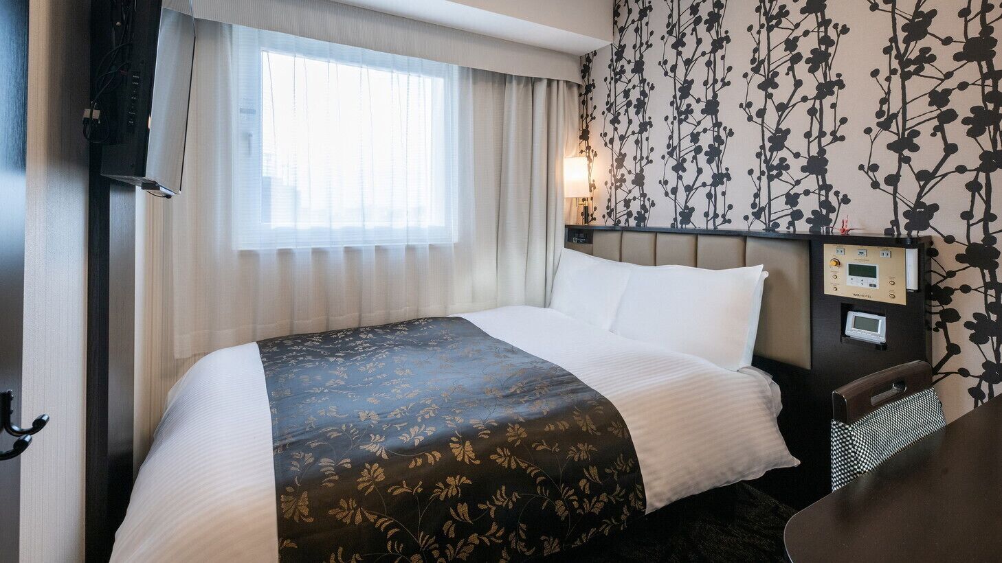 Escrivaninha, espaço de trabalho para notebook