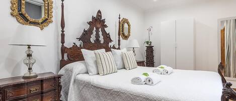 1 sovrum, strykjärn/strykbräda, internet och sängkläder