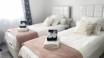 2 bedrooms, desk, iron/ironing board, free WiFi