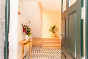 Interior entrance - Apartamentos Ferreiros (Funchal)