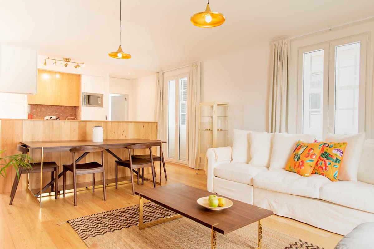 Superior Duplex | Living area | 106-cm Smart TV with cable channels, TV