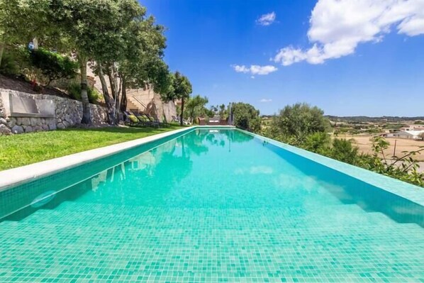 Pool - Finca Sa Serra – authentic style and luxury (Lloret de Vistalegre)