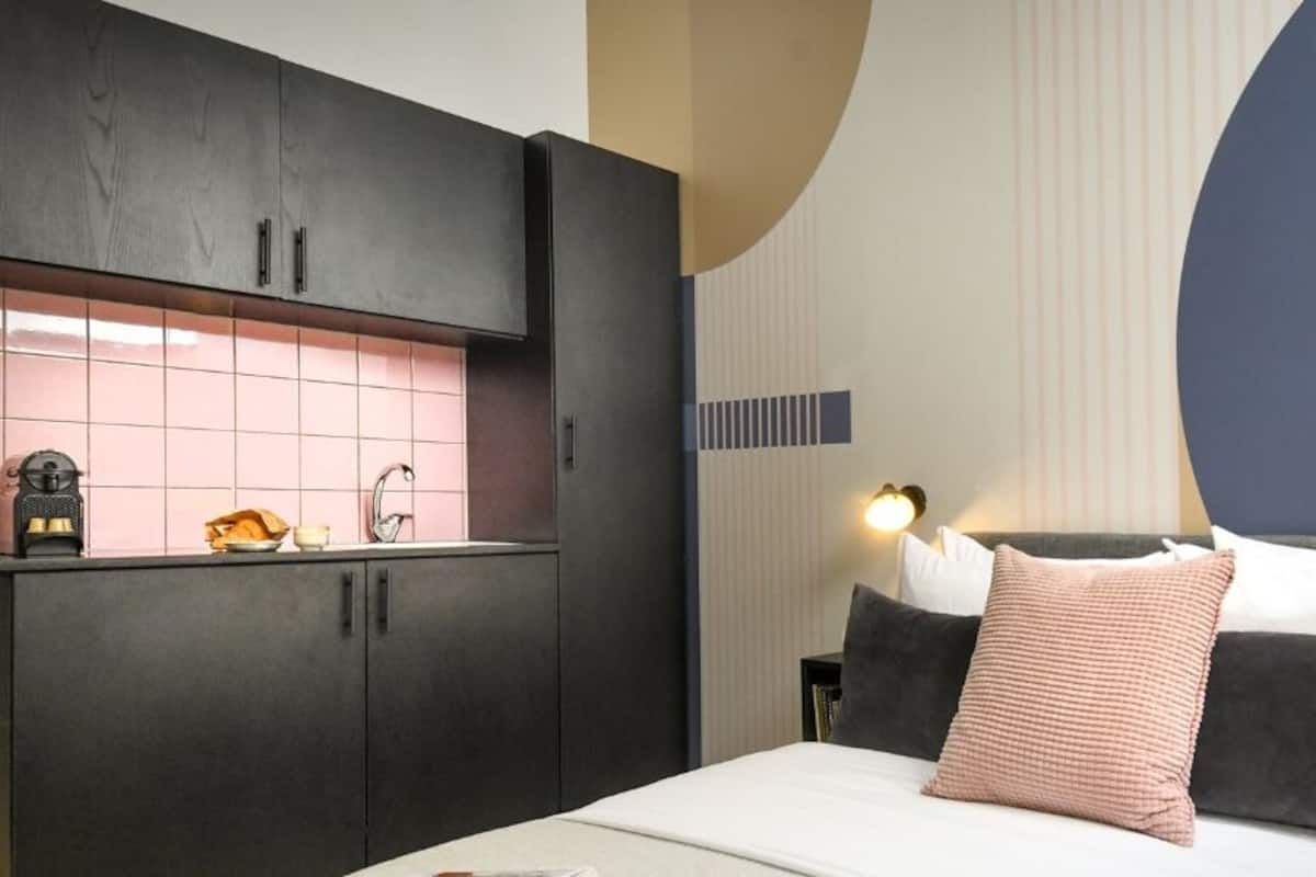 Small Studio | 1 bedroom, individually decorated, individually furnished