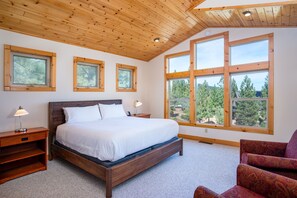 House, 4 Bedrooms | 4 bedrooms, iron/ironing board, free WiFi, bed sheets - Tahoe Donner Pinnacle Loop Mountain 5 Bedroom Home by RedAwning (Truckee)