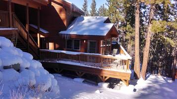 House, 4 Bedrooms | Exterior