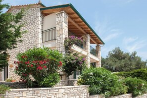 Exterior - Villa Zeta Nissaki with magnificent sea view (Corfu, Peloponnisos Dytiki Ellada ke Ion)