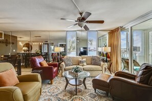 Condo, 2 habitaciones | Interior